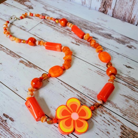 Happy Day Coral Beaded Necklace - Picture 3 of 5